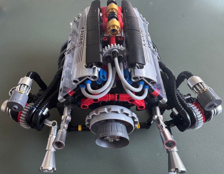 Конструктор двигателя BMW F1 V8 аккумуляторный мотор с приложением STEM конструктор двигателя внутреннего сгорания для детей и взрослых, 664 детали 96212 фото